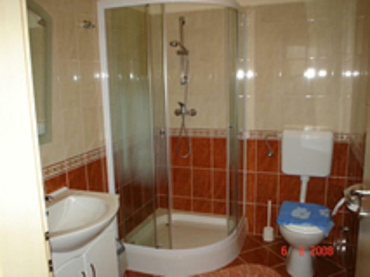Fáraó vendégház Zalaegerszeg Esterno foto